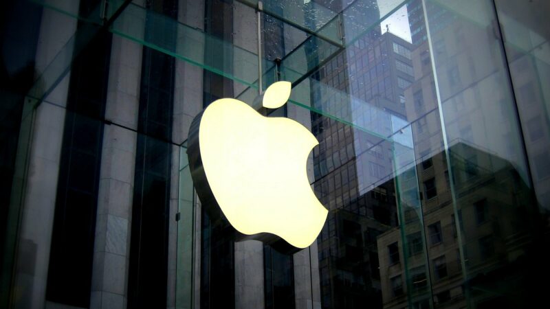 Apple заблокировала приложение "Сбера" на iPhone